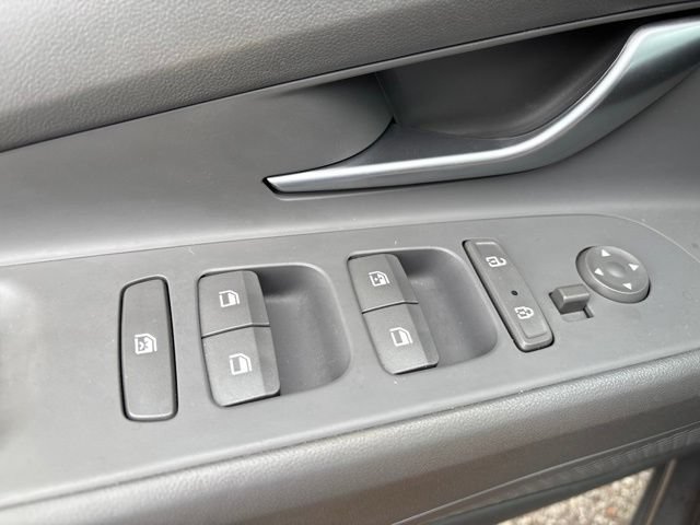 Used 2023 Hyundai Elantra SEL FWD image 11