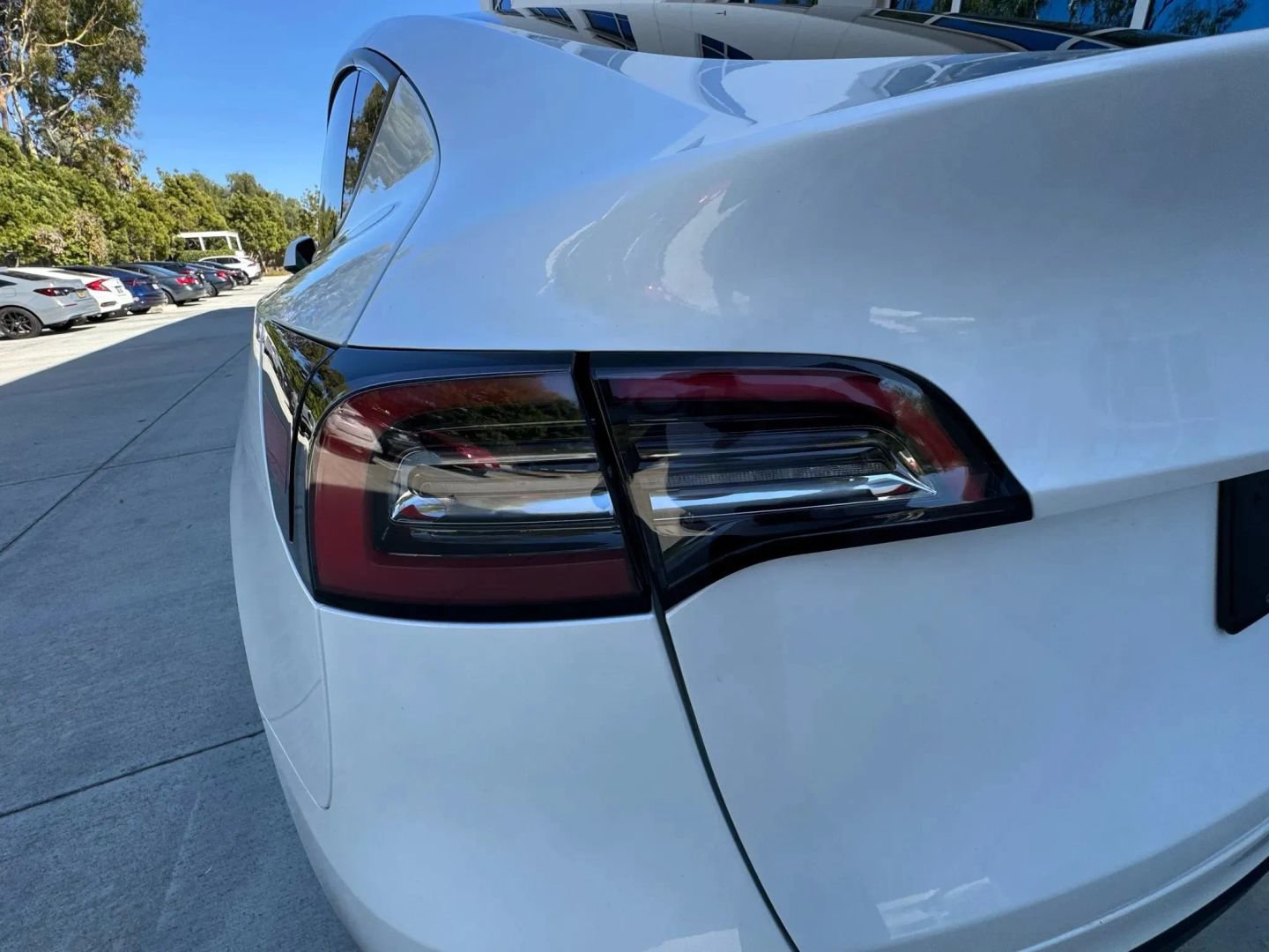 Used 2022 Tesla Model Y Long Range AWD/4WD image 26
