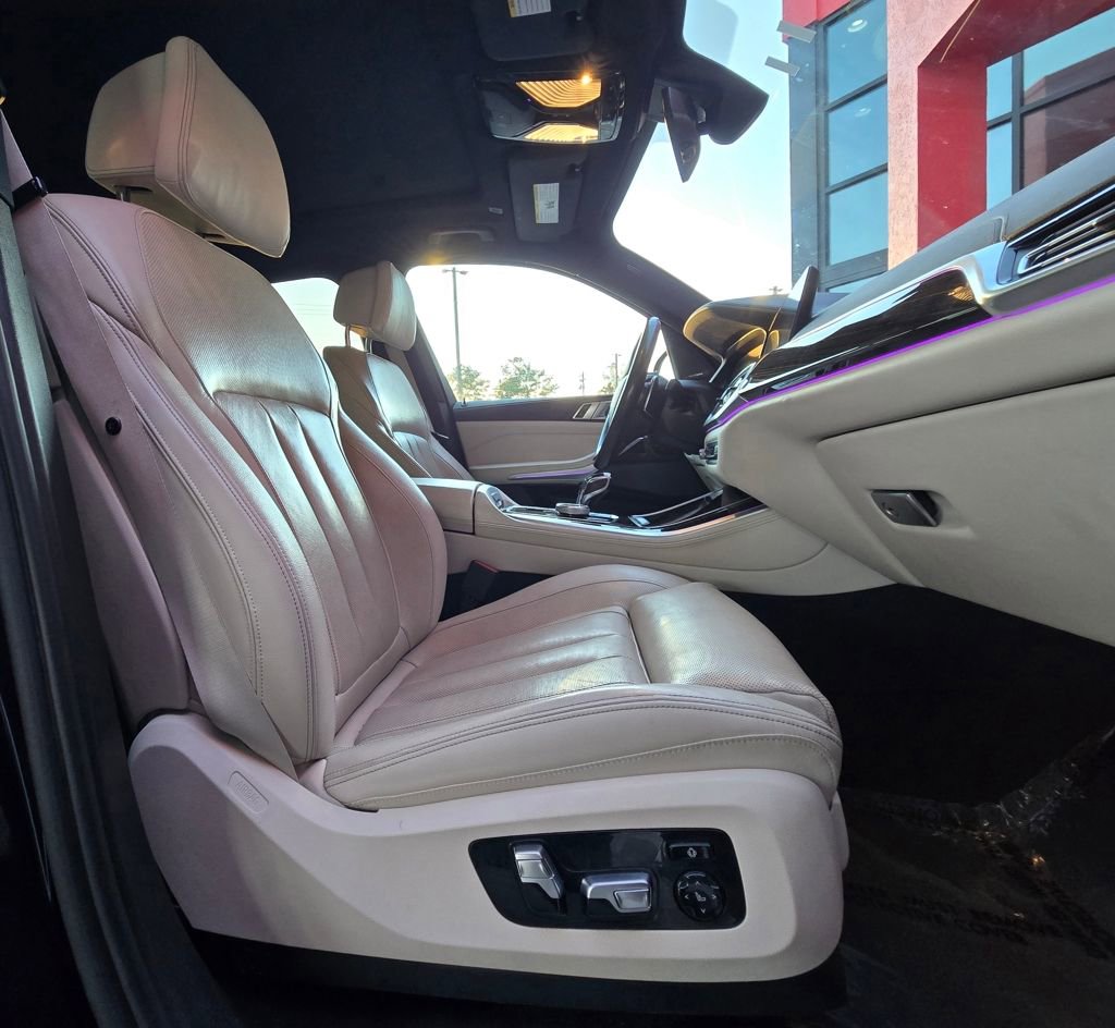 Used 2020 BMW X5 xDrive40i w/ Luxury Seating Package AWD/4WD image 25