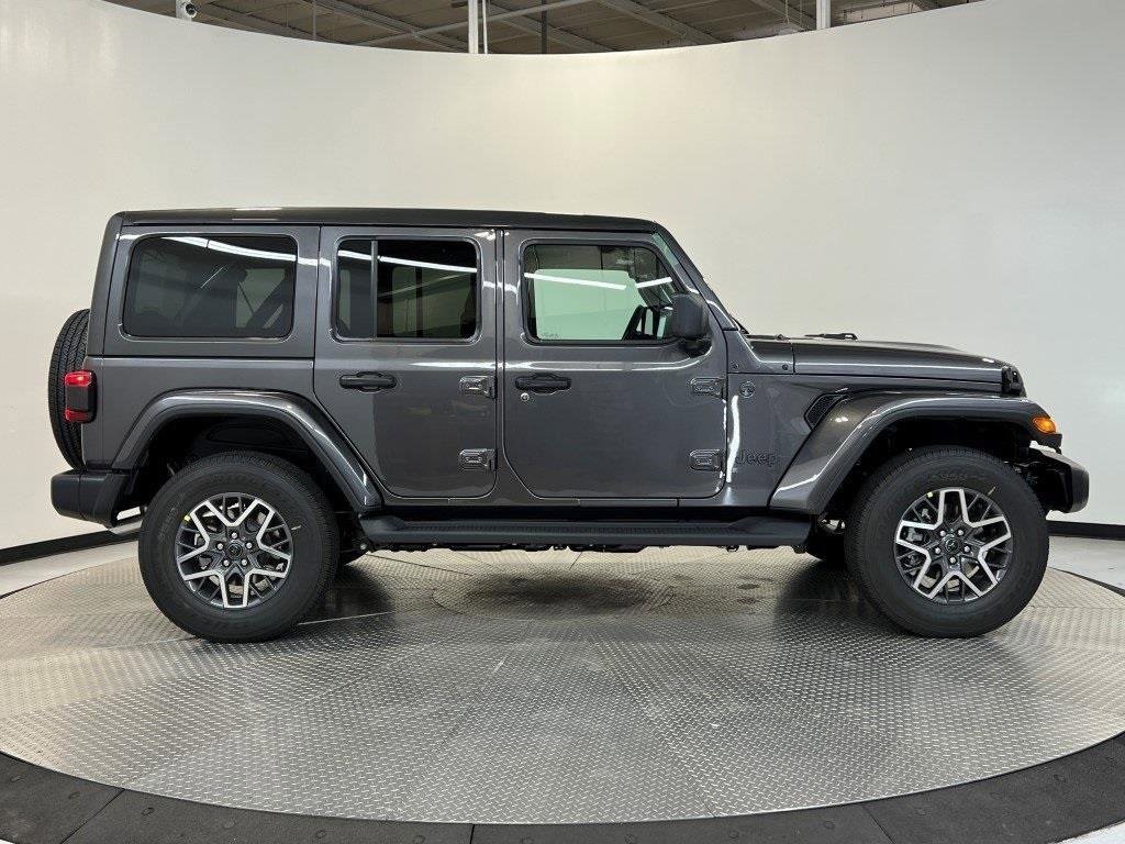 New 2025 Jeep Wrangler Sahara video 2