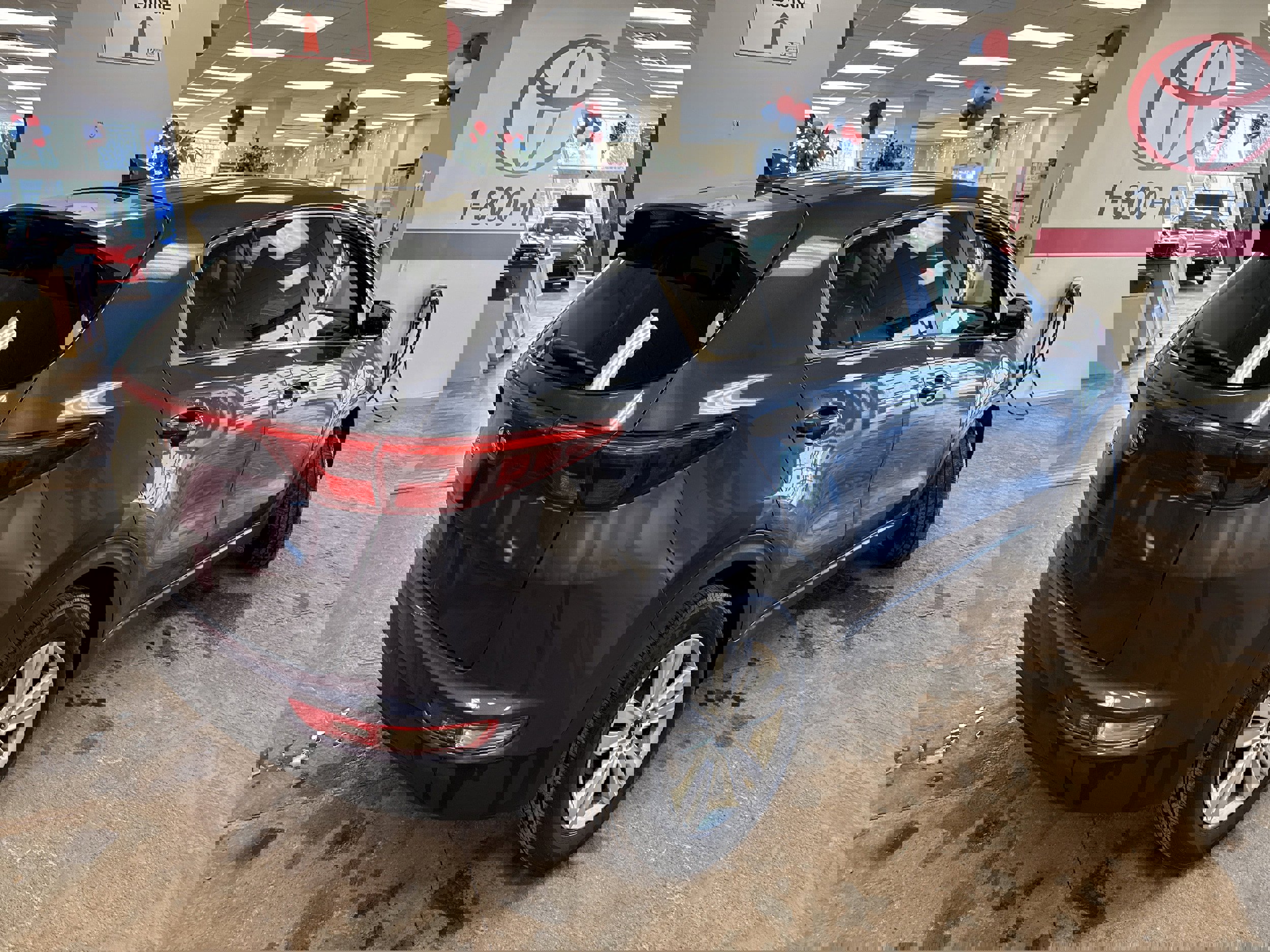 Used 2019 Kia Sportage LX image 10