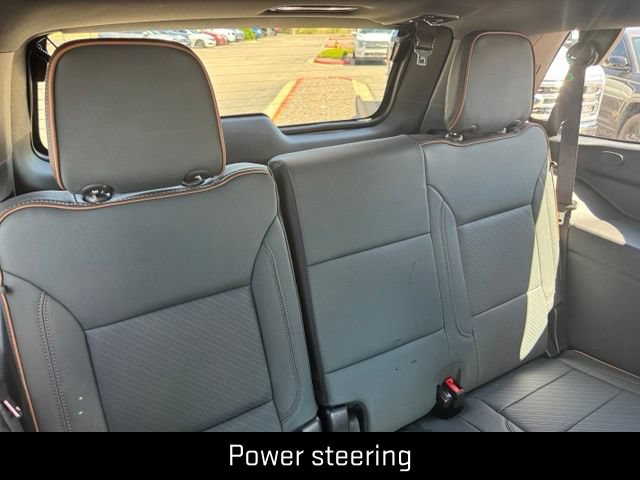 Used 2025 GMC Yukon AT4 w/ AT4 Premium Plus Package AWD/4WD image 32