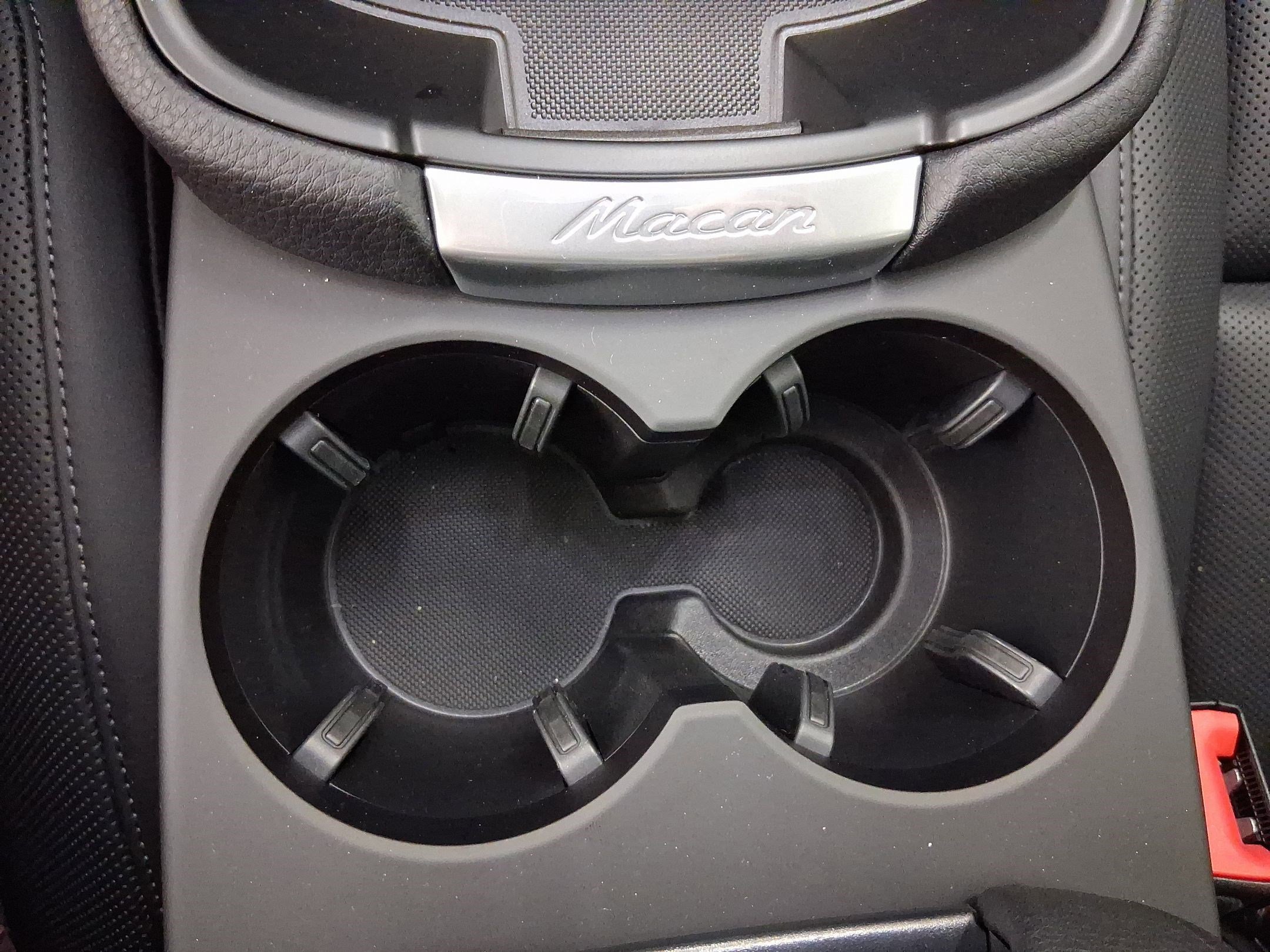 Used 2025 Porsche Macan image 29