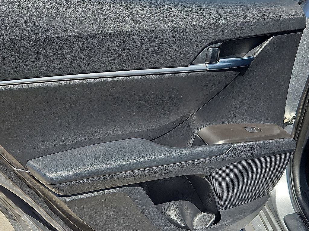 Used 2022 Toyota Camry LE image 15