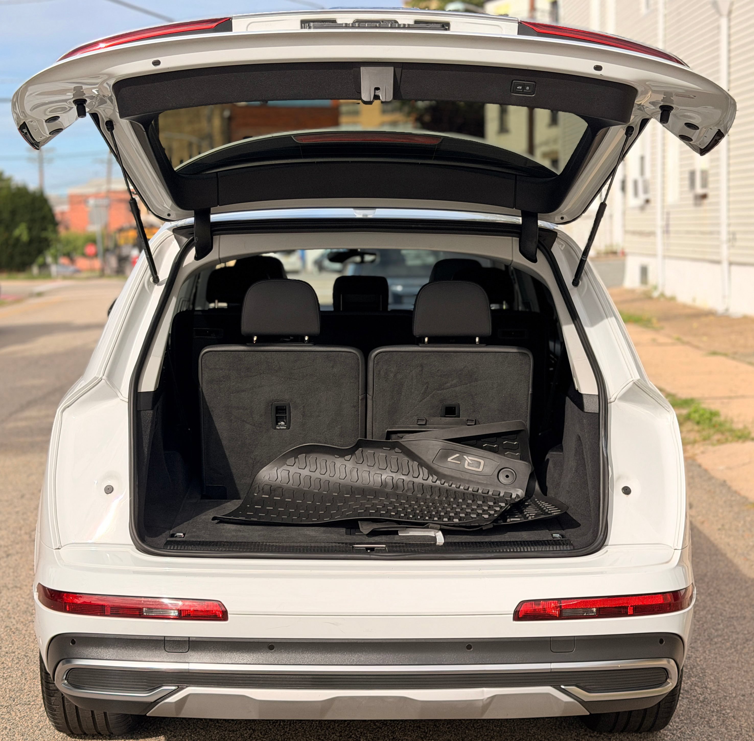 Used 2023 Audi Q7 2.0T Premium w/ Convenience Package AWD/4WD image 7