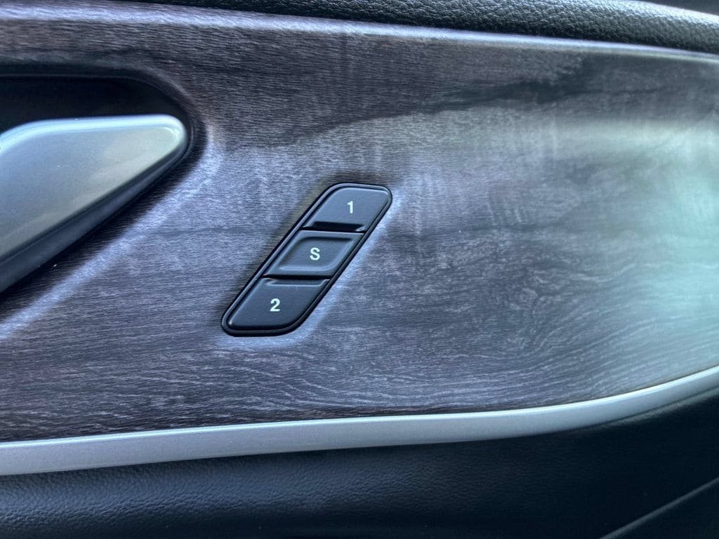 Certified 2021 Jeep Grand Cherokee L Limited AWD/4WD image 22