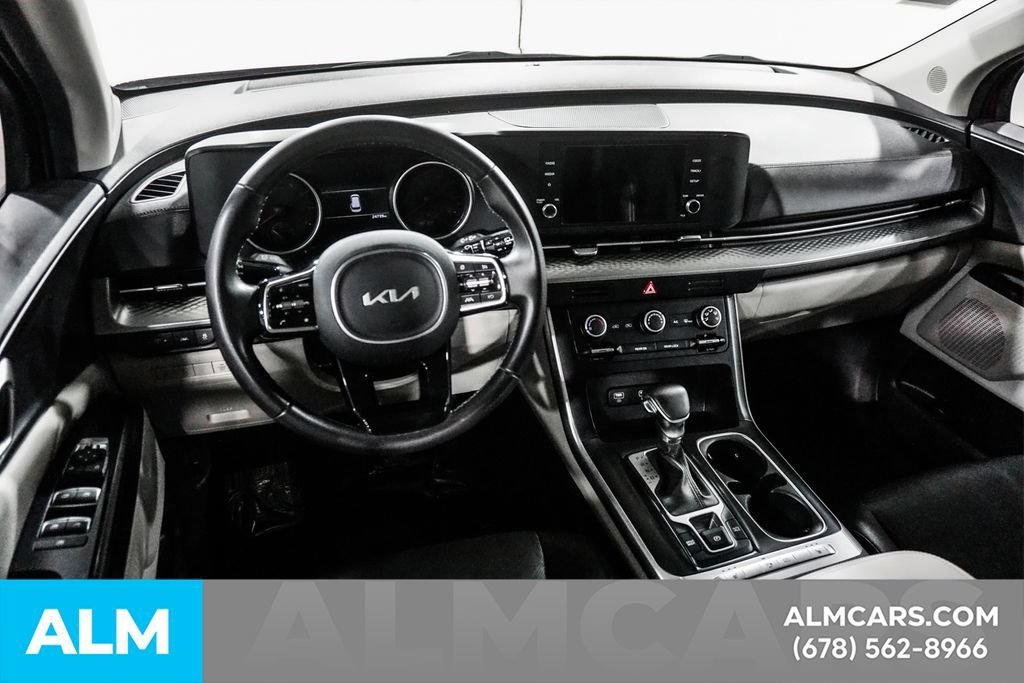 Used 2024 Kia Carnival LX FWD image 21