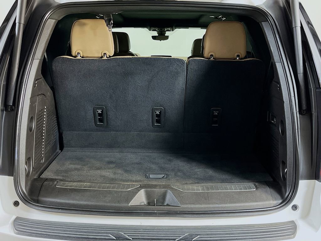 Used 2021 Chevrolet Tahoe Premier w/ Premium Package image 10