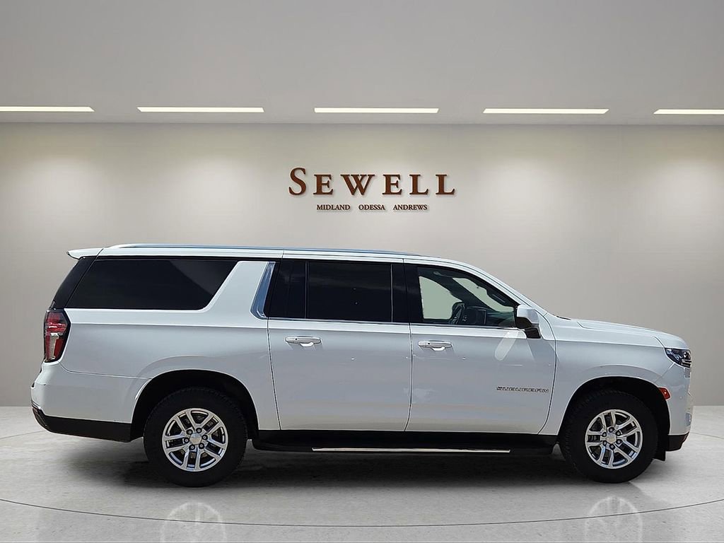 Used 2021 Chevrolet Suburban LS w/ Driver Alert Package RWD image 5