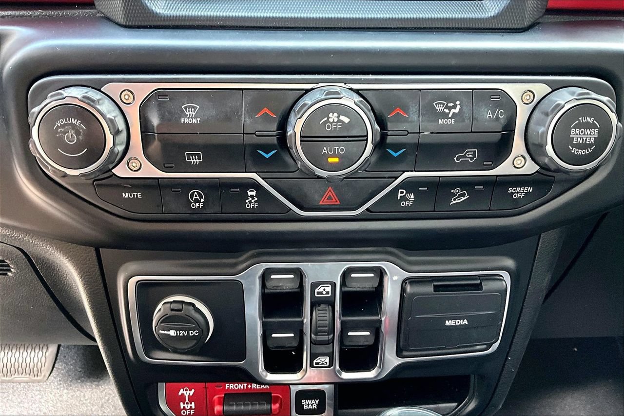 Used 2020 Jeep Wrangler Unlimited Rubicon AWD/4WD image 23