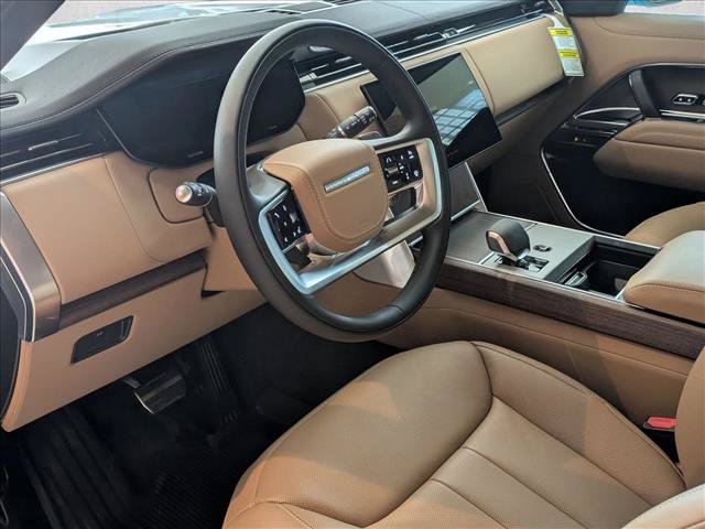 New 2026 Land Rover Range Rover Long Wheelbase SE AWD/4WD image 3
