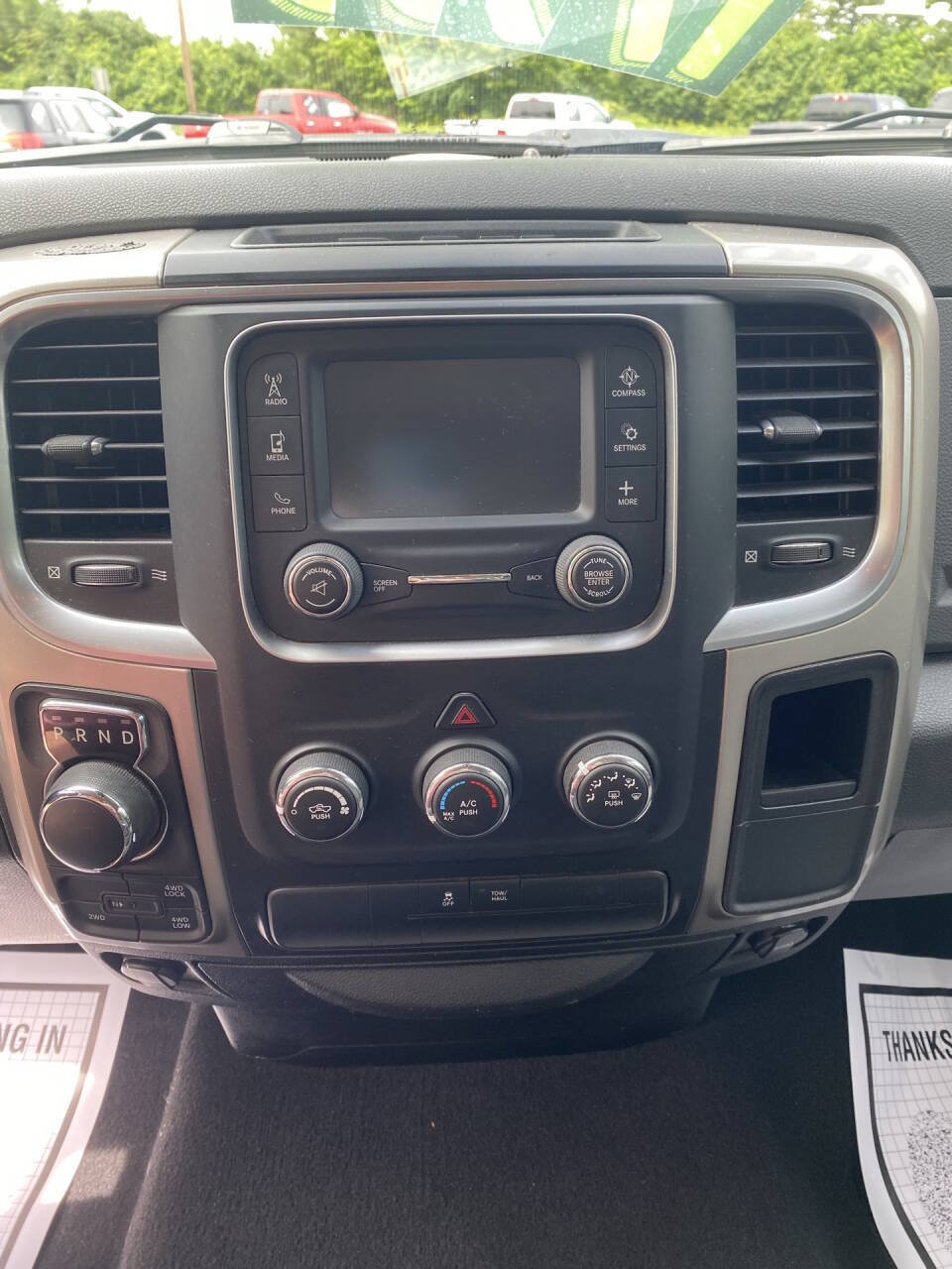 Used 2016 RAM 1500 Classic SLT AWD/4WD image 12