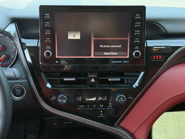Used 2024 Toyota Camry XSE FWD image 16
