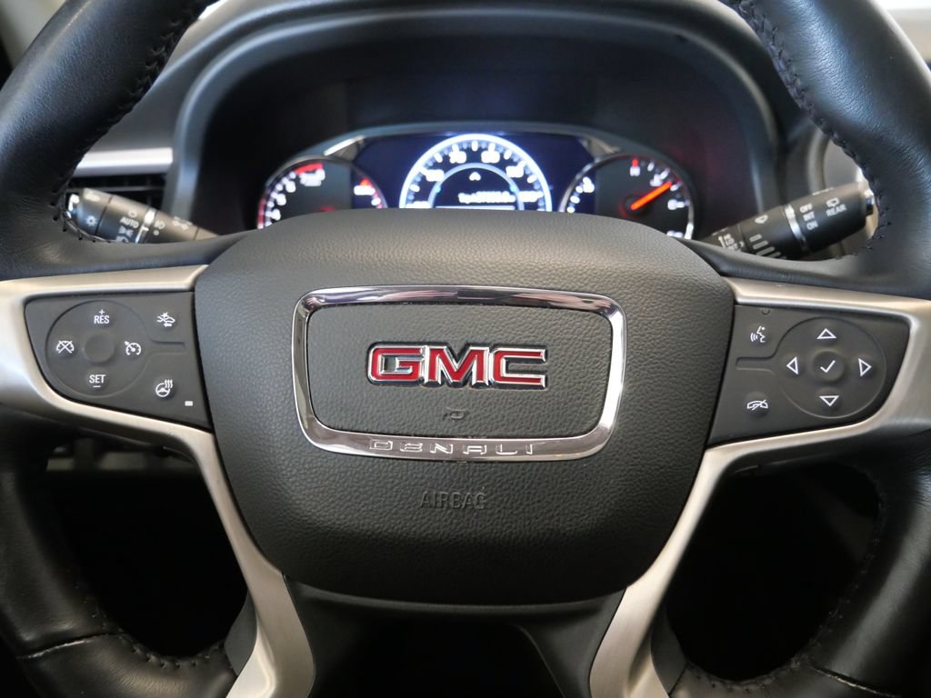Used 2022 GMC Acadia Denali w/ Denali Ultimate Package AWD/4WD image 17