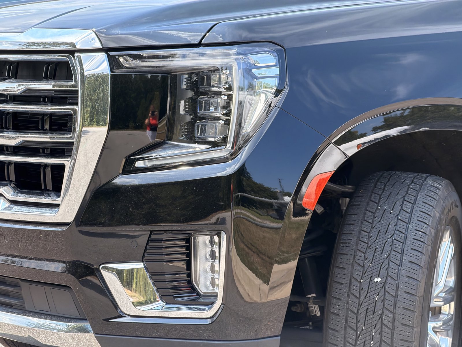 Used 2023 GMC Yukon SLT RWD image 8