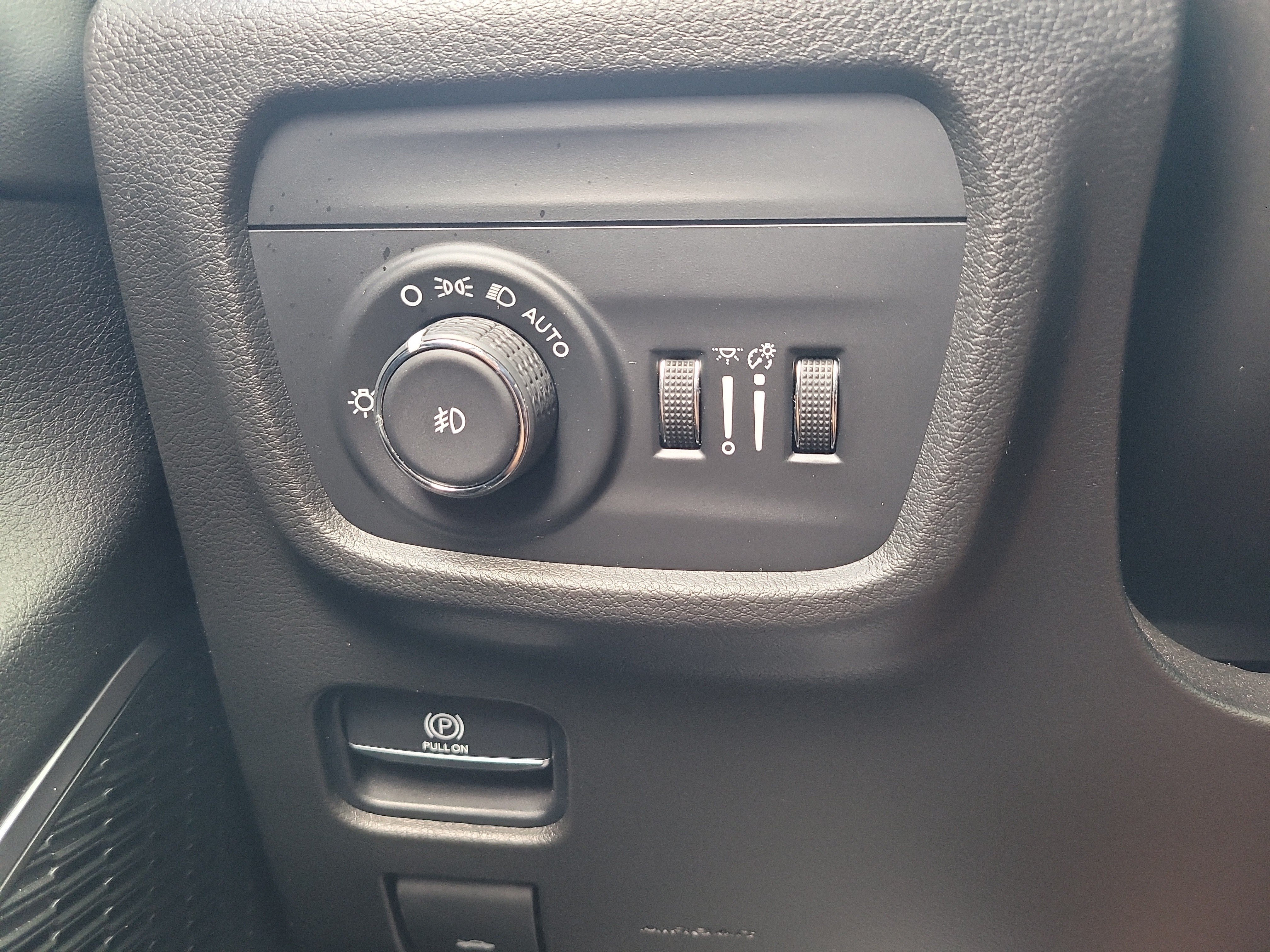 Used 2021 Jeep Grand Cherokee L Summit w/ Advanced Protech Group IV AWD/4WD image 33