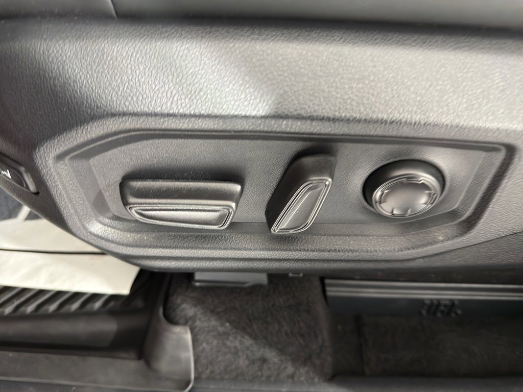 Used 2024 Toyota Tundra Platinum image 16