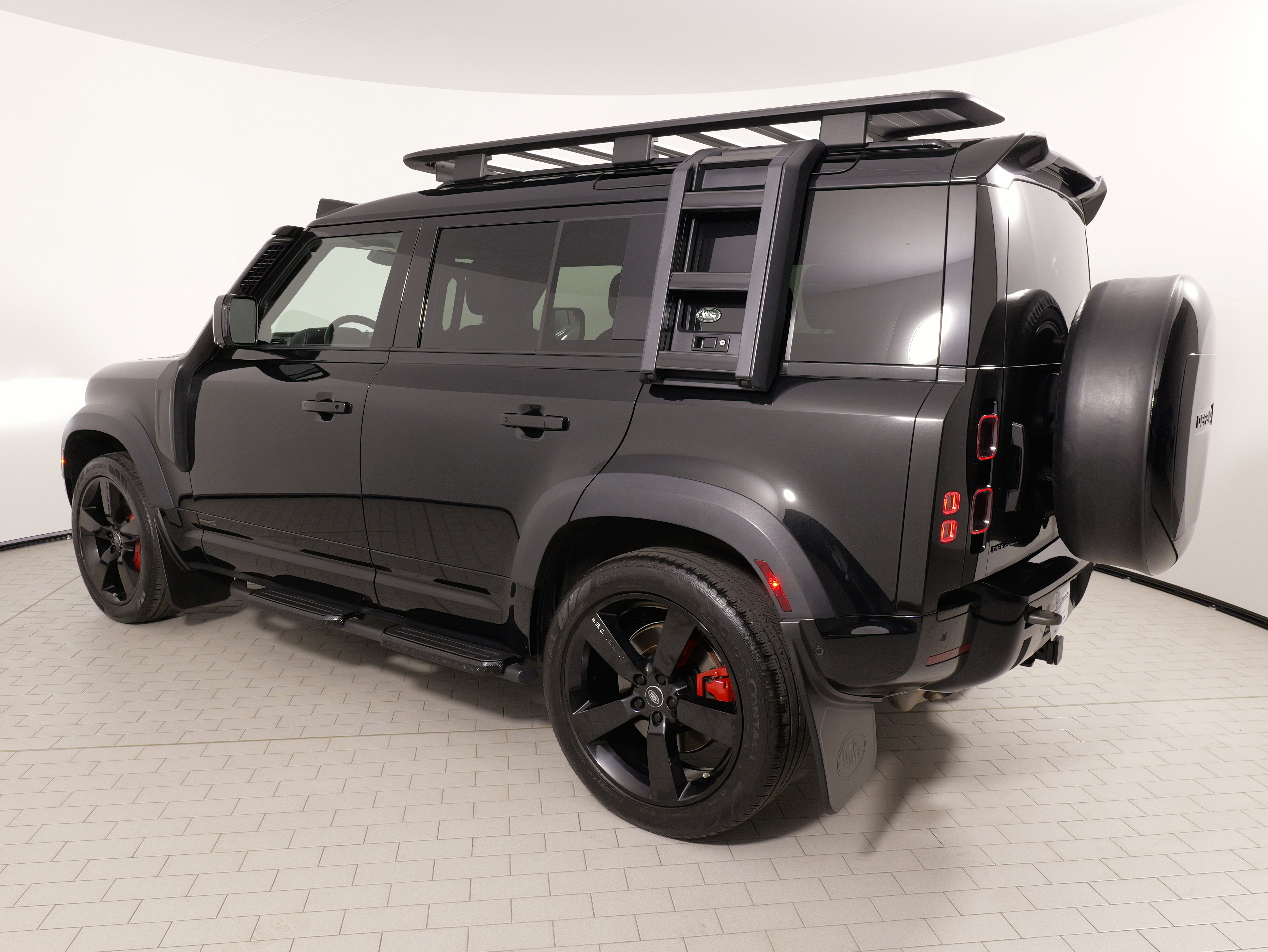 Used 2023 Land Rover Defender 110 X AWD/4WD image 20