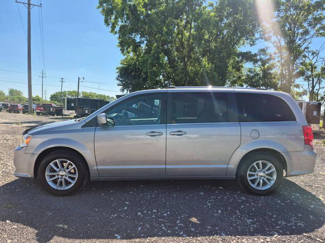 Used 2019 Dodge Grand Caravan SXT FWD image 4