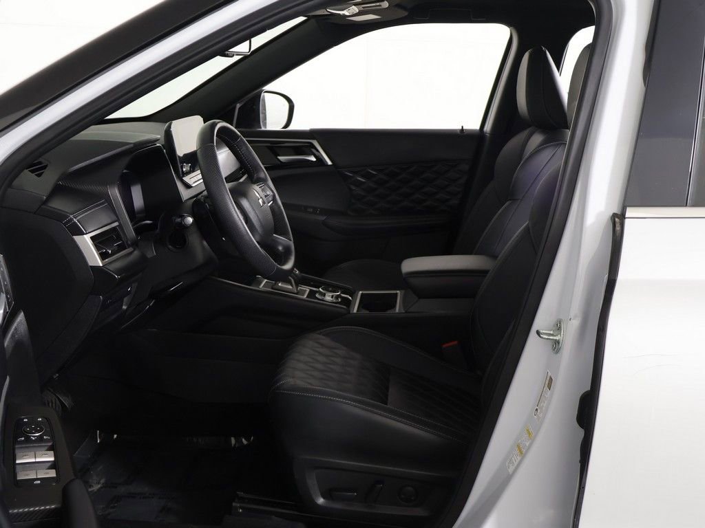 Used 2023 Mitsubishi Outlander SEL Black Edition AWD/4WD image 29