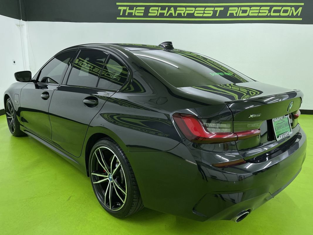 Used 2022 BMW 330e xDrive w/ M Sport Package image 7