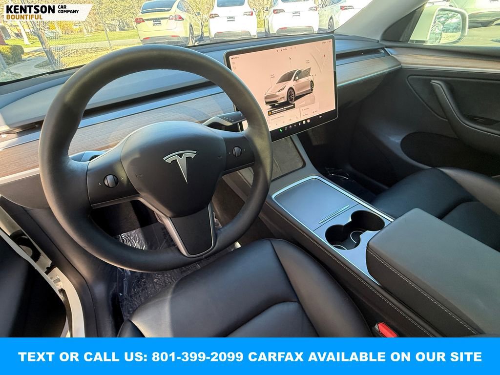 Used 2022 Tesla Model Y Long Range image 28