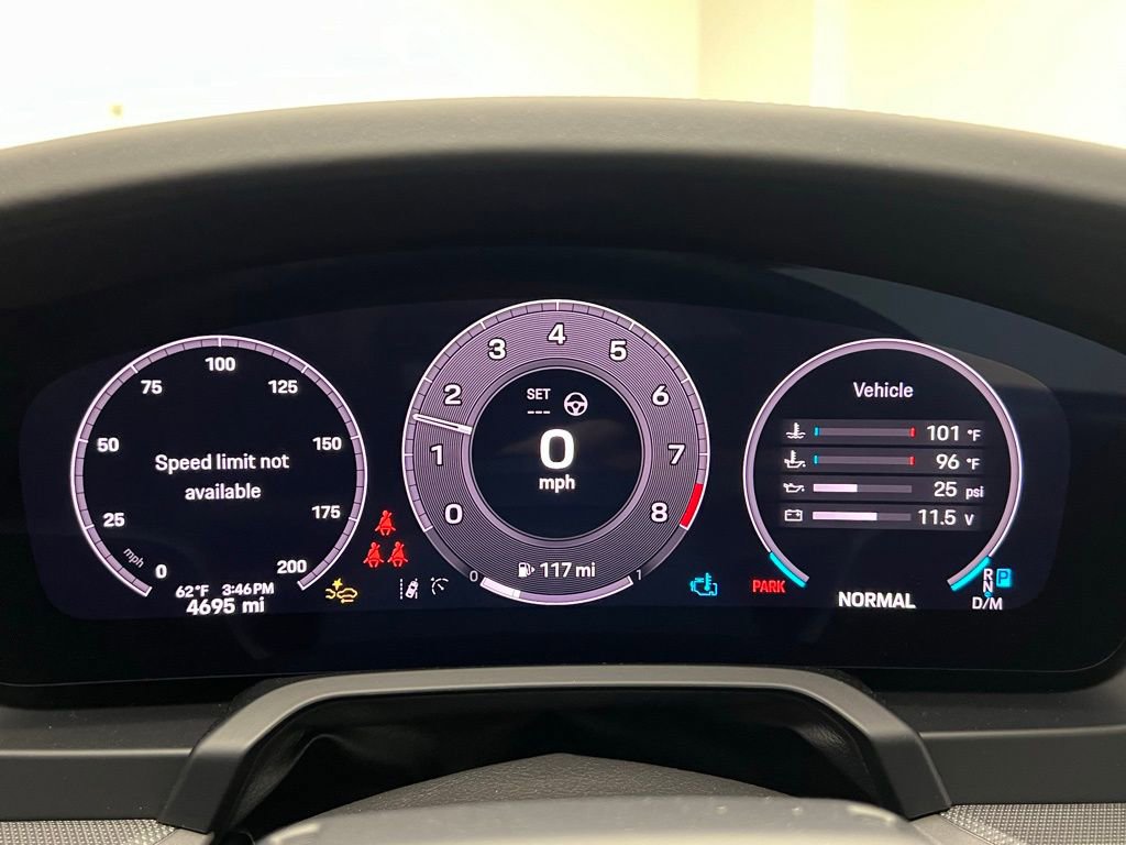 Certified 2025 Porsche 911 Carrera image 10