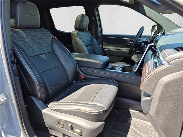 Used 2024 GMC Sierra EV Denali AWD/4WD image 22