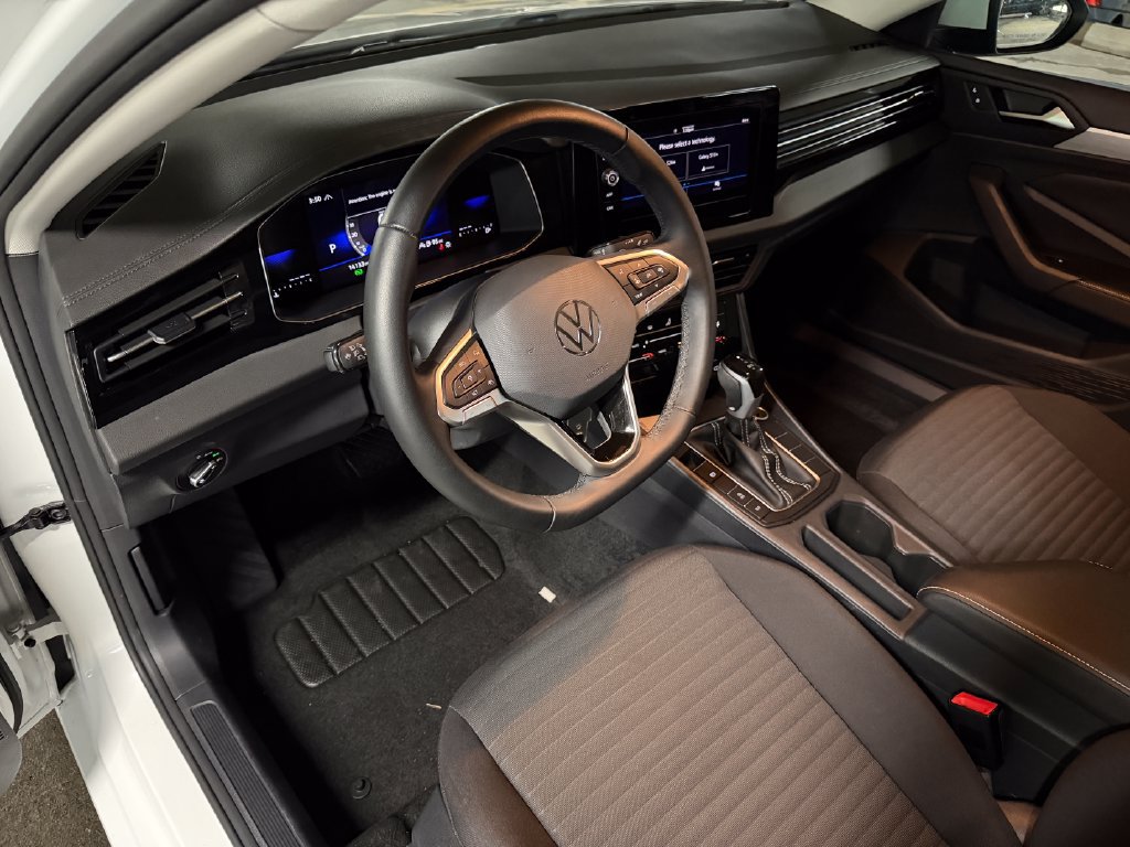 Certified 2025 Volkswagen Jetta S FWD image 10