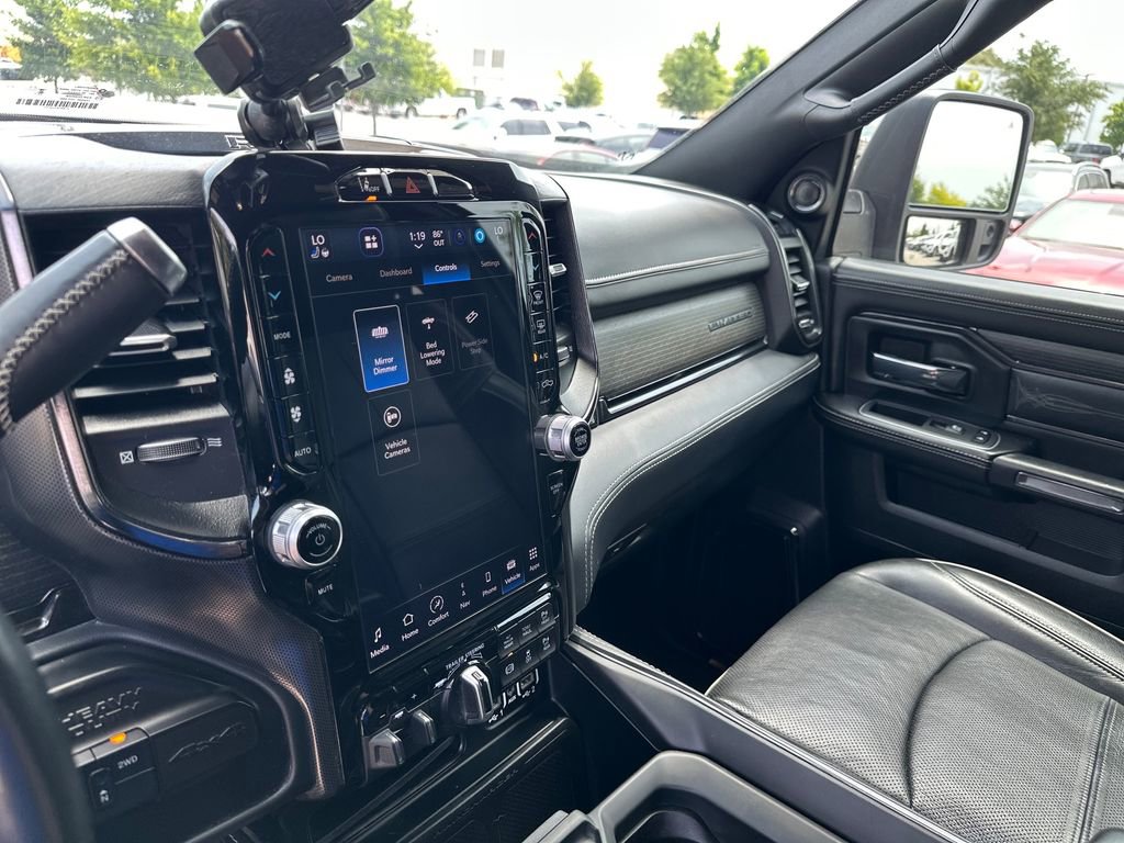 Used 2024 RAM 3500 Limited AWD/4WD image 27