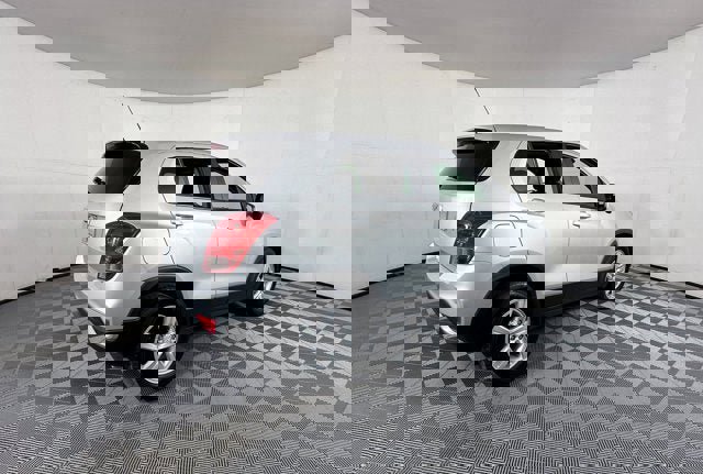 Used 2022 Chevrolet Trax LS w/ Tint and Cruise Package image 4