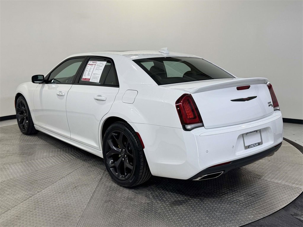 Used 2022 Chrysler 300 S image 5