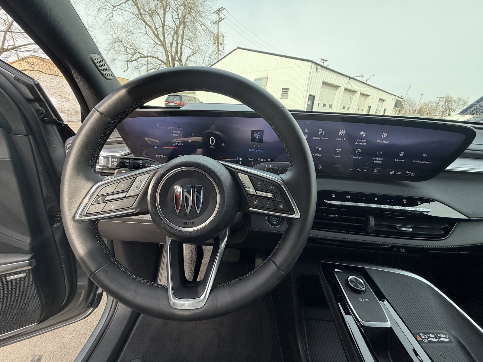 Used 2025 Buick Enclave Preferred image 14