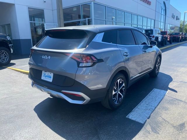 Used 2024 Kia Sportage EX image 9
