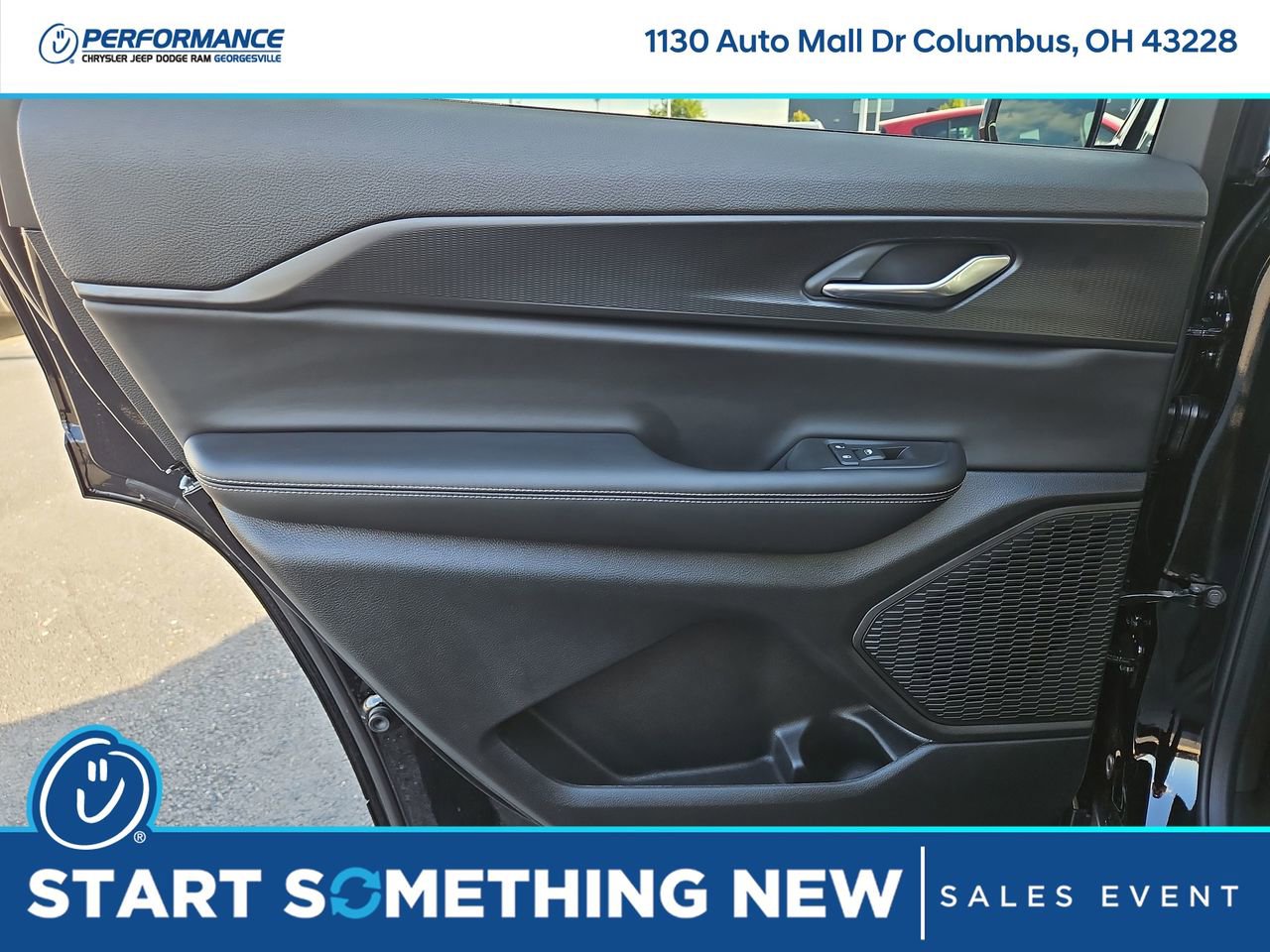 New 2025 Jeep Grand Cherokee L Laredo image 15