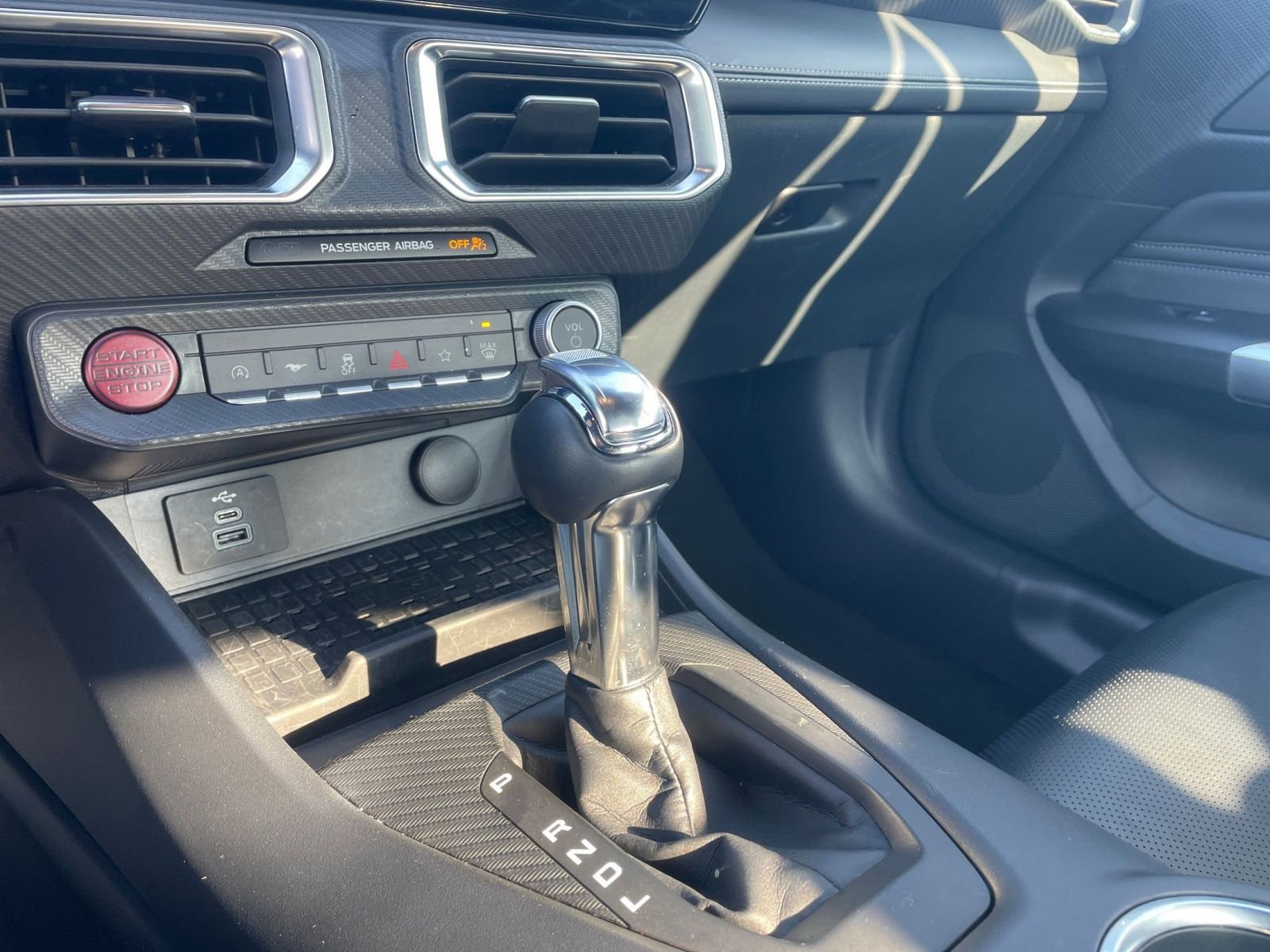 Used 2024 Ford Mustang Premium image 40