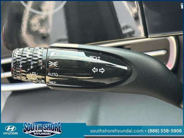 Certified 2024 Hyundai Elantra Blue FWD image 23