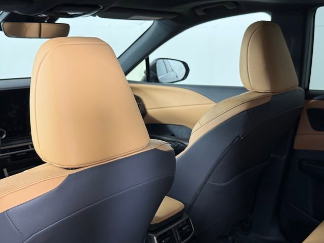 Used 2025 Lexus RX 350 Premium w/ Accessory Package (Z1) image 23