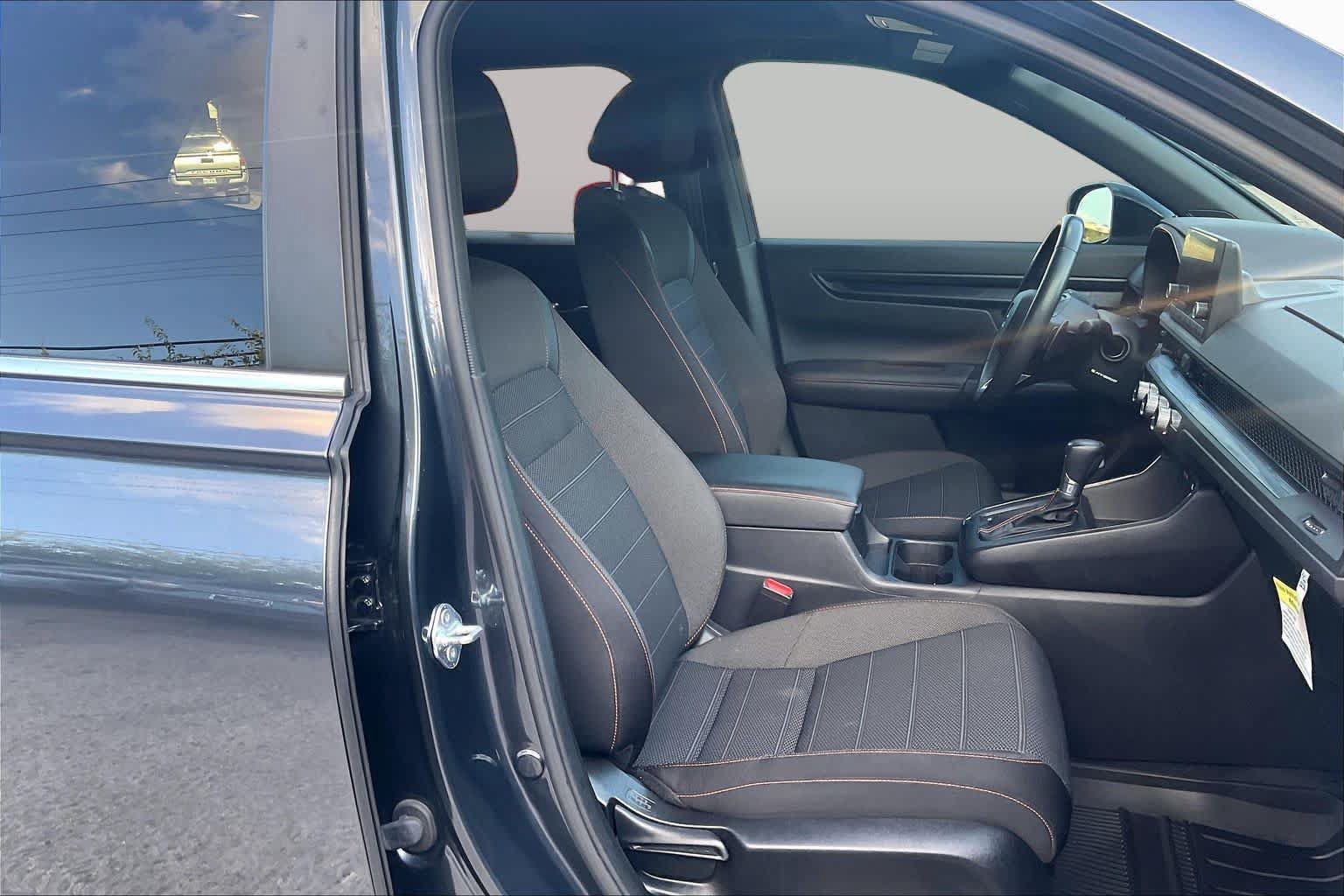 Used 2023 Honda CR-V Sport image 9