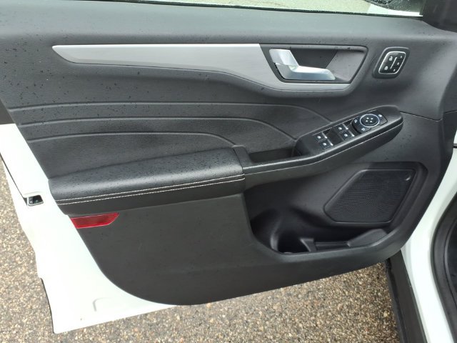 Used 2023 Ford Escape Platinum AWD/4WD image 12