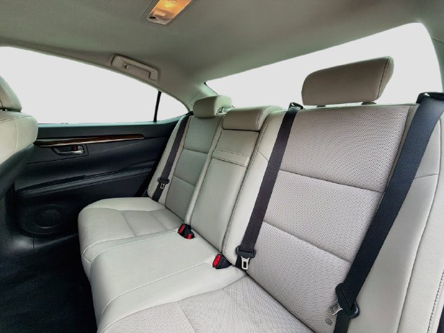 Used 2015 Lexus ES 350 w/ Premium Package FWD image 20