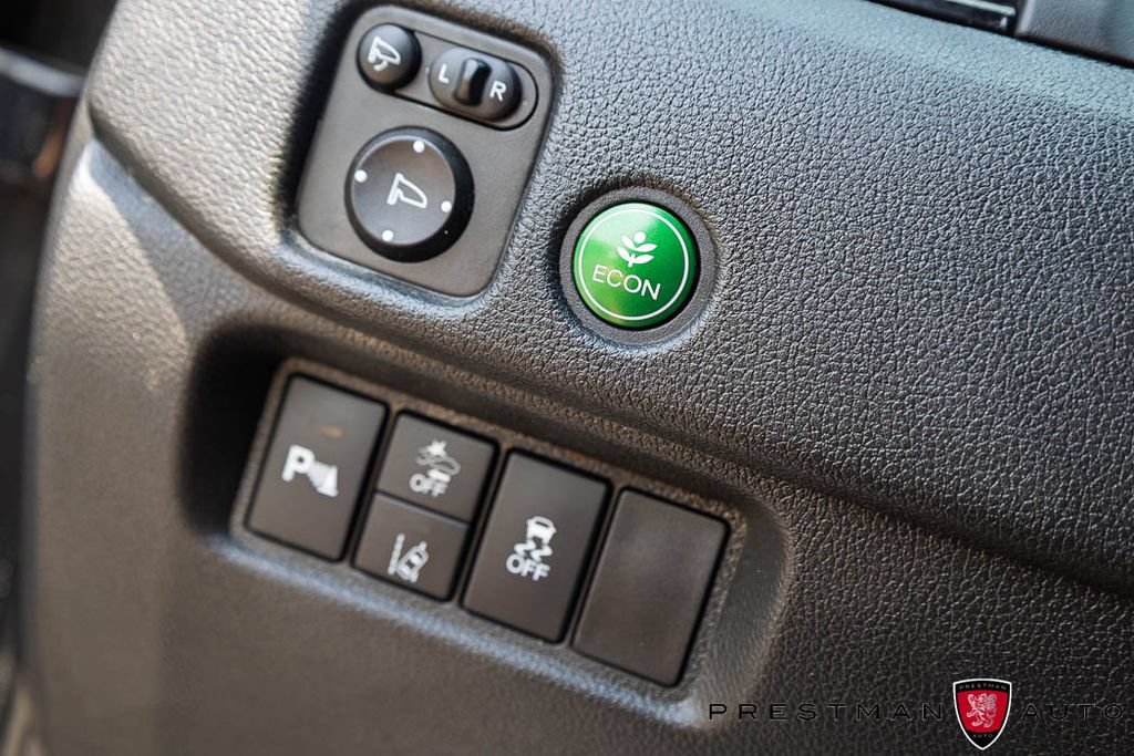 Used 2022 Honda Pilot Black Edition image 40