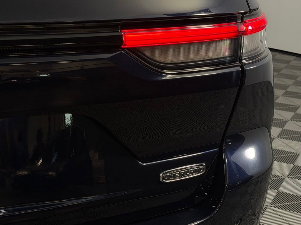 Certified 2023 Jeep Grand Cherokee Overland w/ Advanced Protech Group III image 11