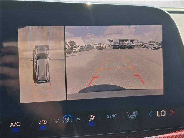 New 2026 Chevrolet Traverse Z71 w/ Enhanced Driving Package AWD/4WD image 12