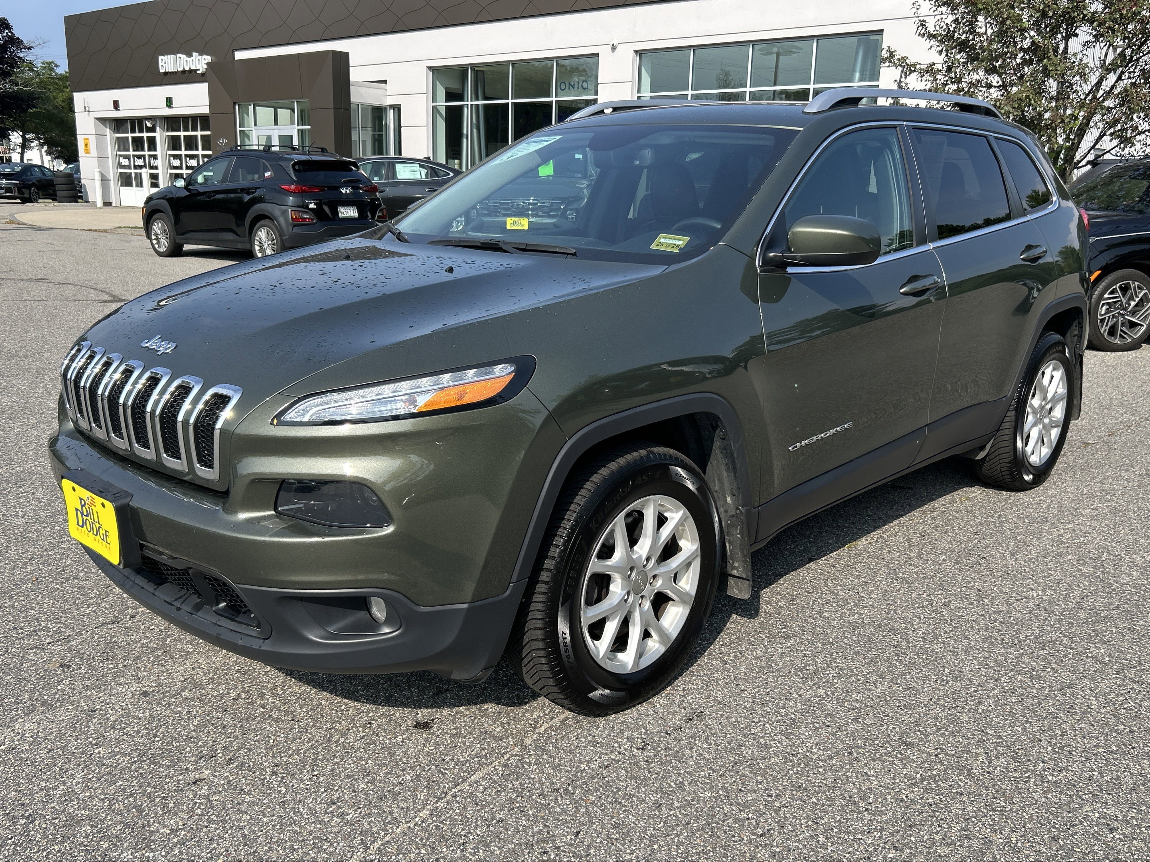 Used 2018 Jeep Cherokee Latitude Plus w/ Comfort/Convenience Group
