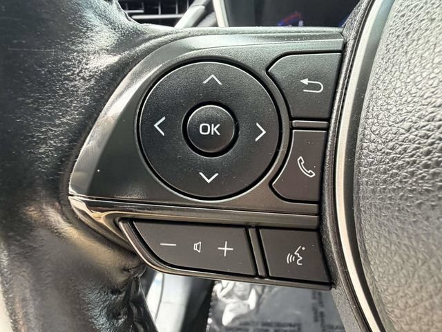 Used 2022 Toyota Corolla Cross XLE w/ Convenience Package AWD/4WD image 18