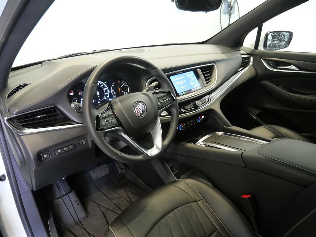 Used 2024 Buick Enclave Avenir w/ Avenir Technology Package AWD/4WD image 13