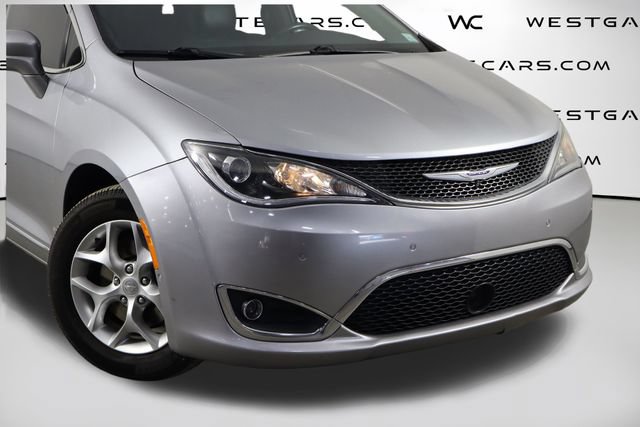 Used 2019 Chrysler Pacifica Touring-L Plus w/ Advanced Safetytec Group FWD image 50