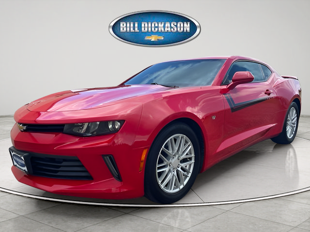 Used 2017 Chevrolet Camaro LT w/ Technology Package RWD image 3