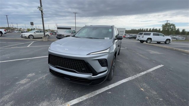 New 2026 Buick Enclave Sport Touring w/ Power Package image 5